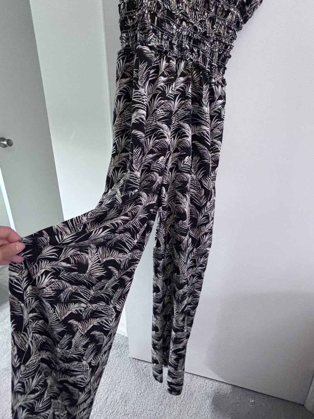 Max Studio jumpsuit small - Picture 2 of 6